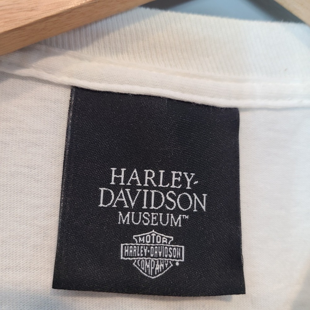 Harley Davidson Museum Milwaukee White Graphic T Shirt Embroidered Mens XL - Picture 3 of 7